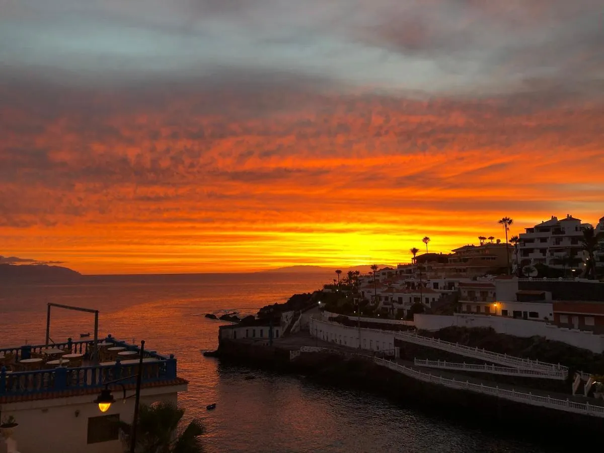 Olivia Sunset Blanco Apartment Puerto de Santiago  Spain